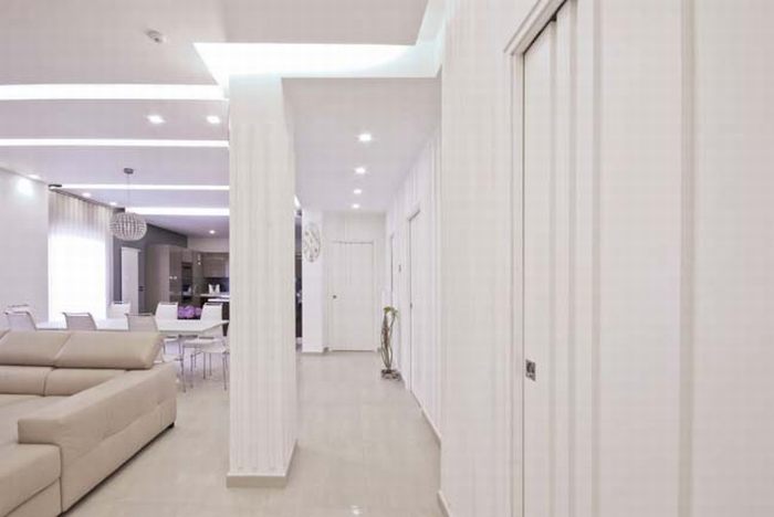 thiết kế nội thất căn hộ chung cư với màu trắng trang nhã 2