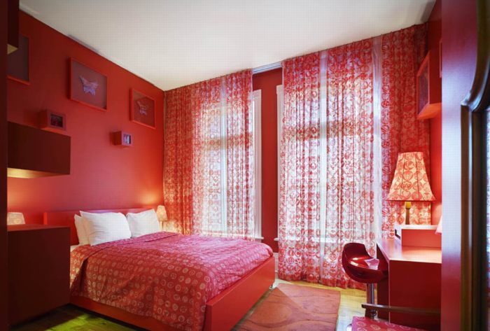 Thiết kế không gian phòng ngủ đẹp ấm áp với sắc đỏ 3