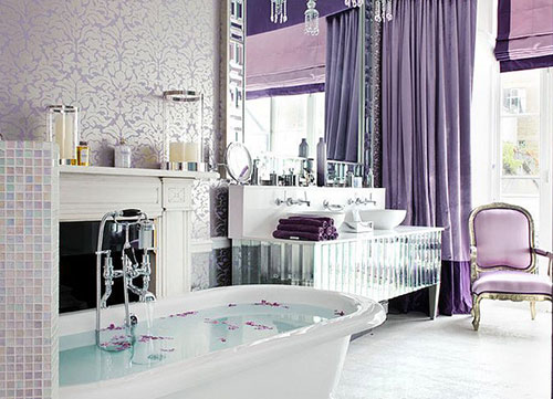 Thiết kế phòng tắm quyến rũ với màu tím